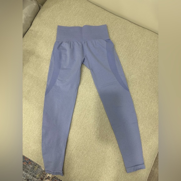 NVGTN Contour Seamless Leggings Size Medium - Picture 6 of 6